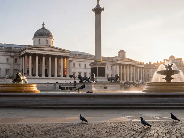 The Ultimate Trafalgar Square Travel Guide for First-Time Visitors in London