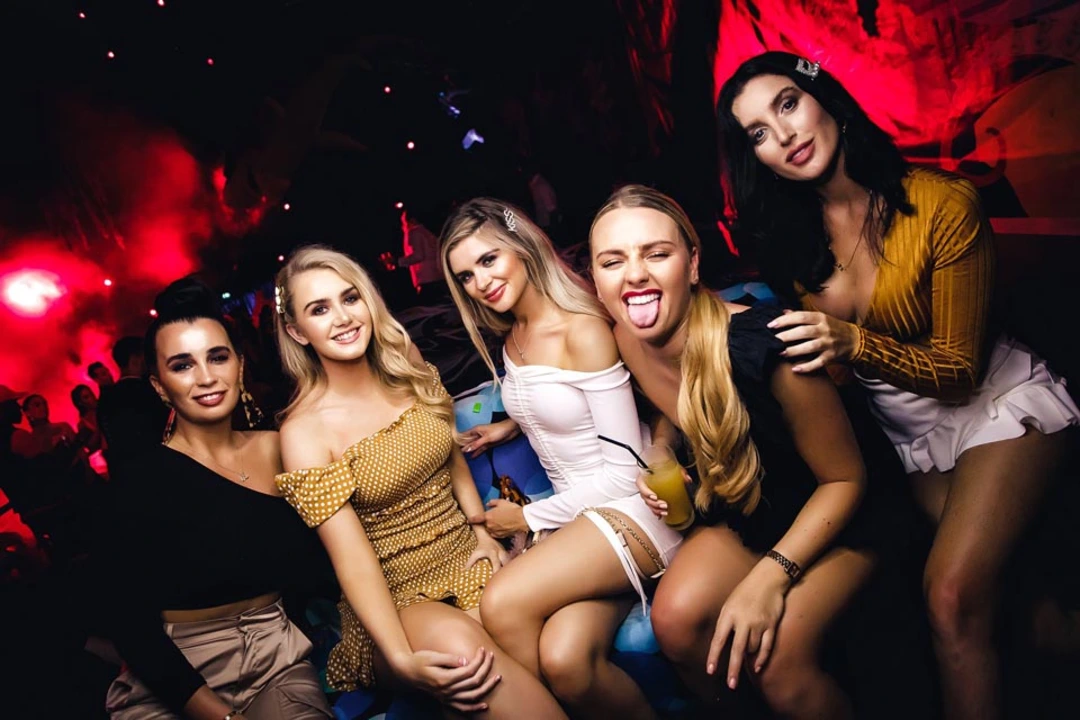 Nightlife in Abu Dhabi: A Comprehensive Guide to the City's Best Party Spots