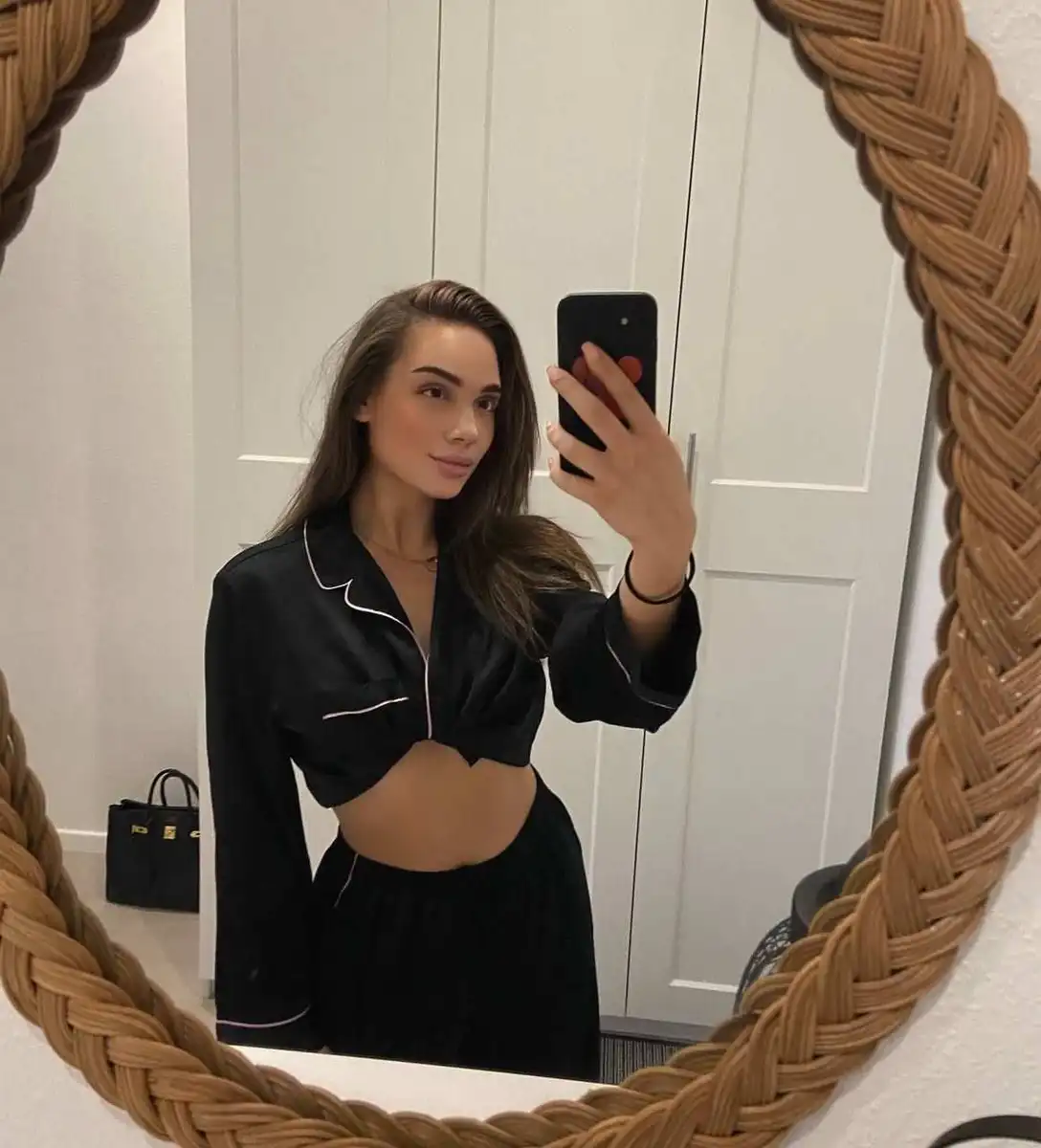 Lukeriya escort in London