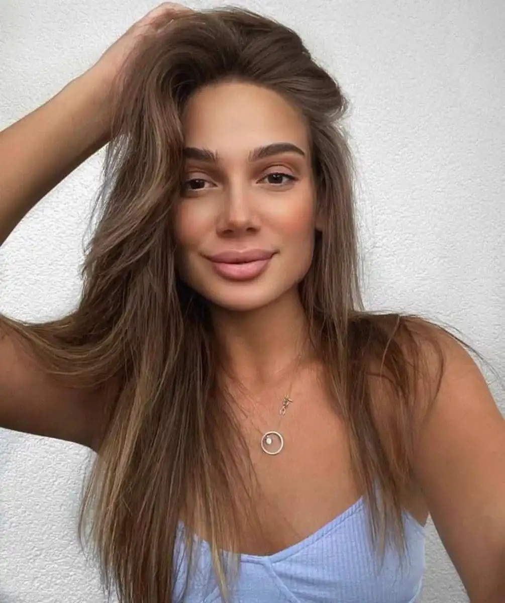 Lukeriya escort in London