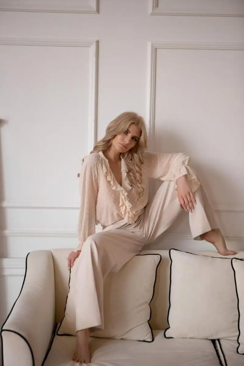 Mira escort in London