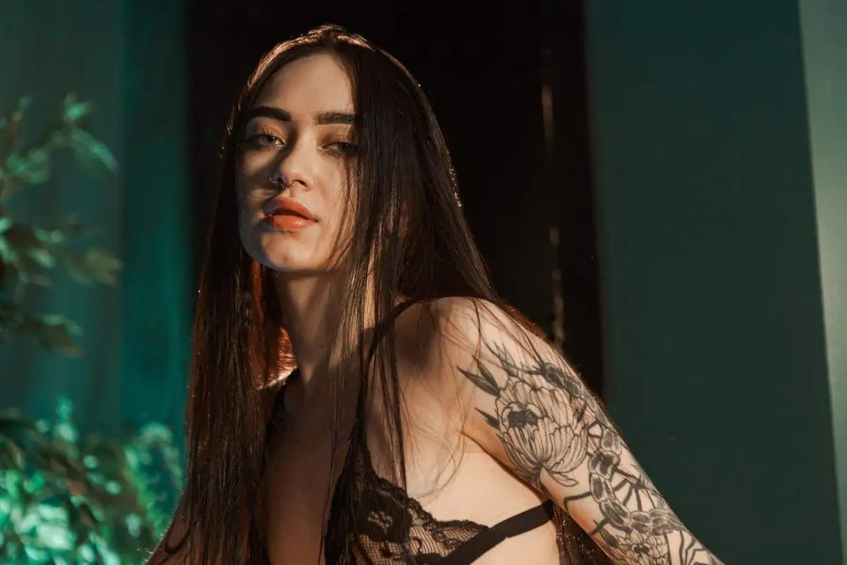 Vilena escort in London